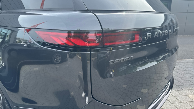 Land Rover Range Rover Sport 3.0 D300 Autobiography 5dr Auto Diesel Estate - Image 19